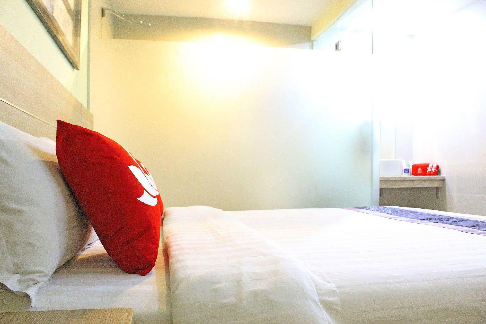 Zen Rooms Rujia Pecenongan Τζακάρτα Εξωτερικό φωτογραφία